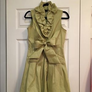 Samuel Dong green jacket